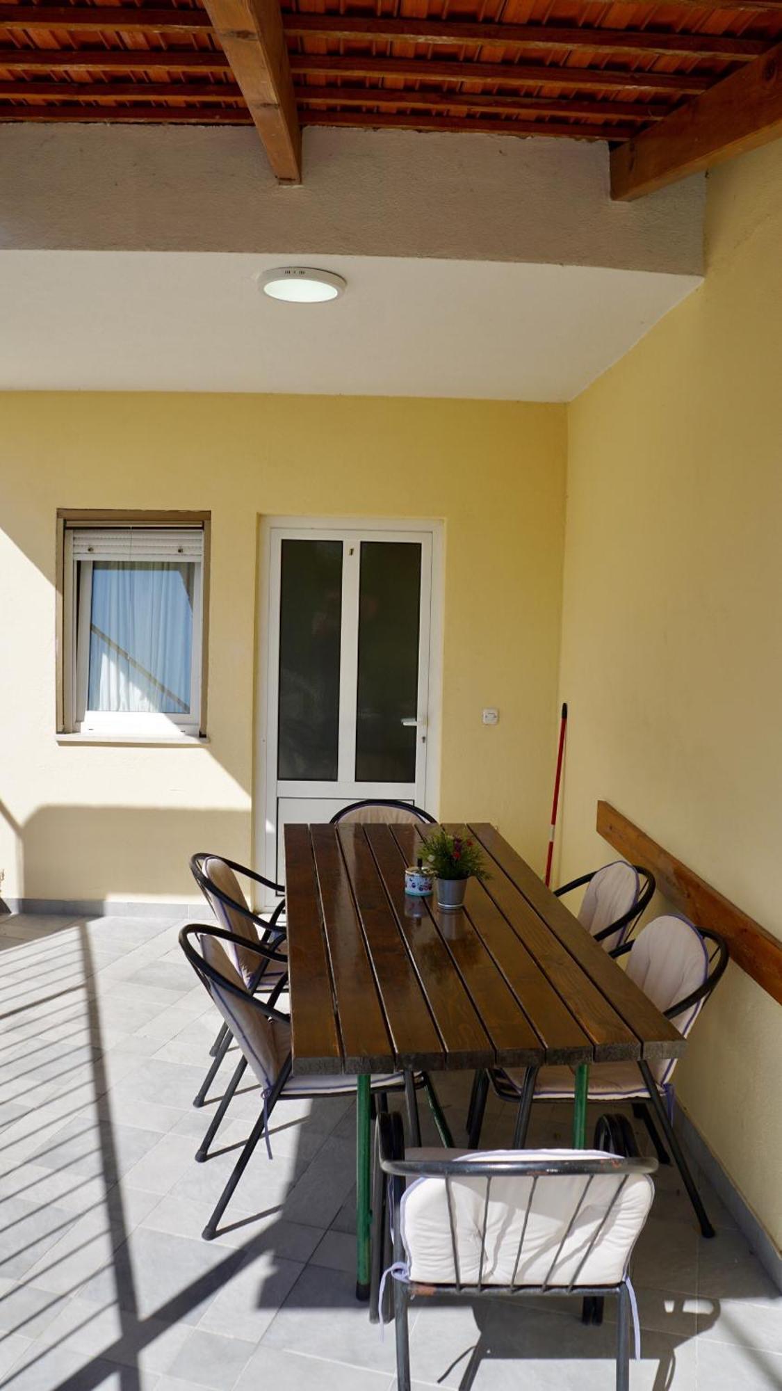 Apartments Niksa Kastelan Omiš Exterior foto