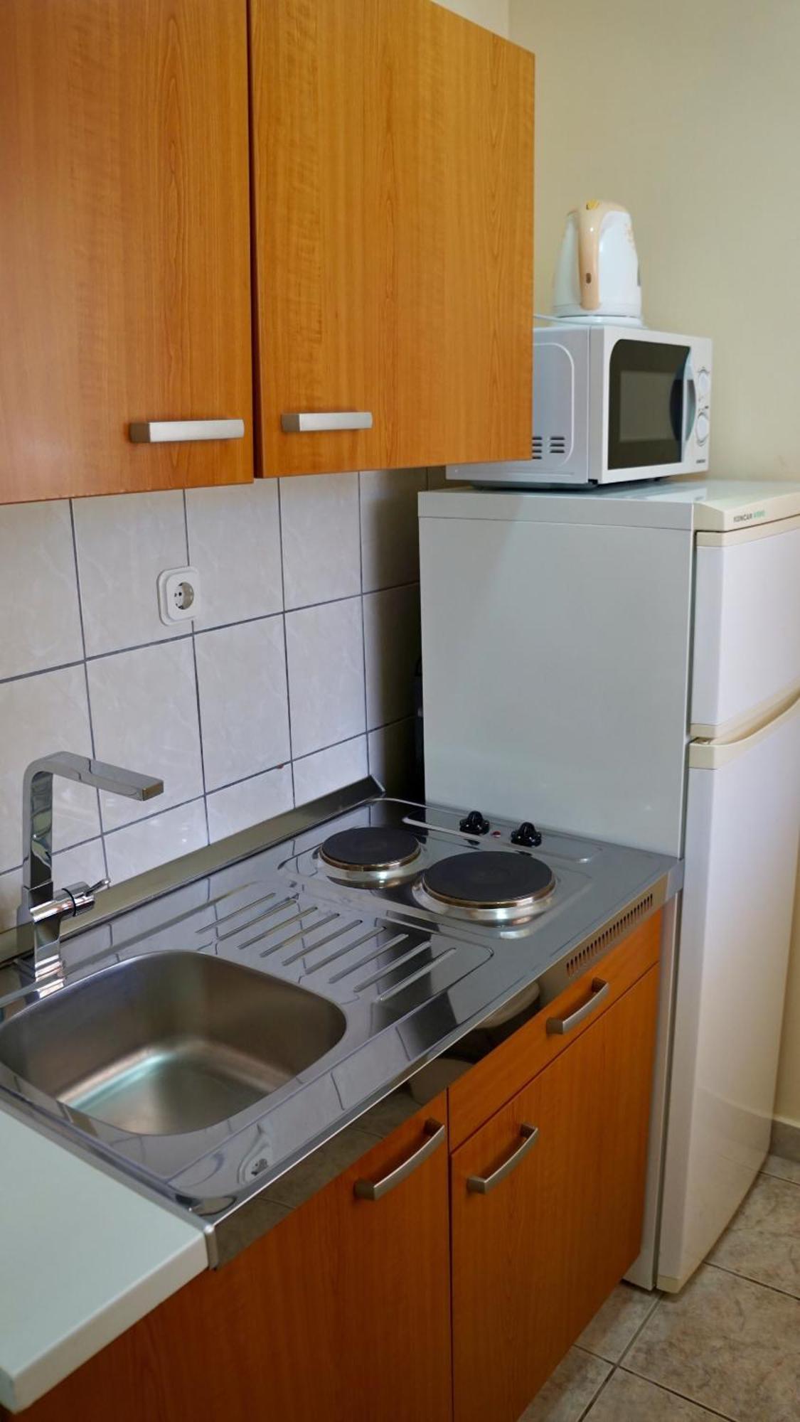 Apartments Niksa Kastelan Omiš Exterior foto